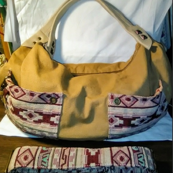 wide strap hobo bags